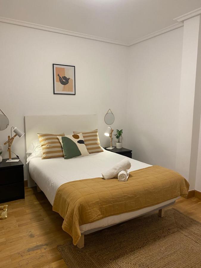 Apartamento Amplio y Central a pie de Playa la Concha San Sebastián Exterior foto