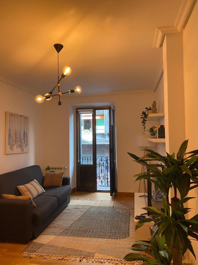 Apartamento Amplio y Central a pie de Playa la Concha San Sebastián Exterior foto